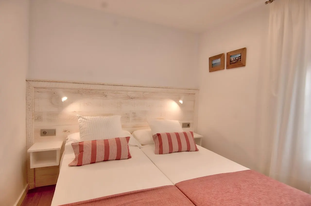 Sant Roc Apartments A Minute From The Beach Calella De Palafrugell